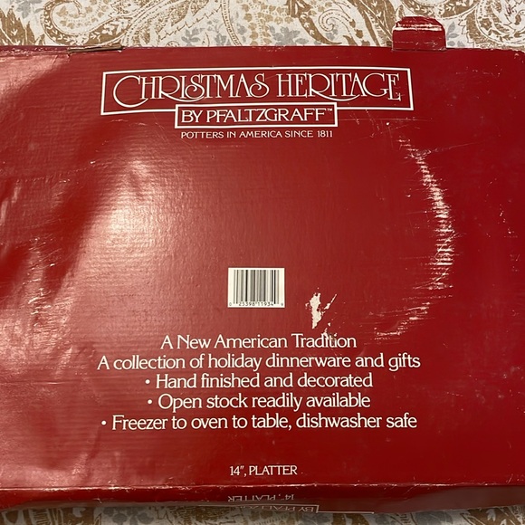 Vintage Pfaltzgraff CHRISTMAS HERITAGE 14" x 10.5" Oval Serving Dish Platter - Picture 5 of 5